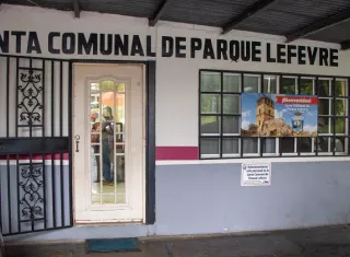 Reclaman pagos atrasados en la Junta Comunal.