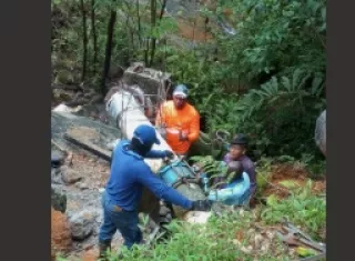 En el área se mantiene personal técnico del IDAAN realizando labores en sitio junto al municipio de Portobelo