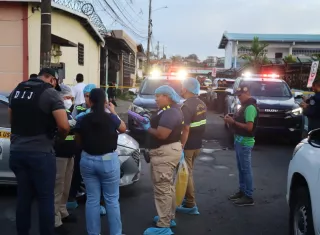 El hombre fue asesinado en el cuarto de su casa. 