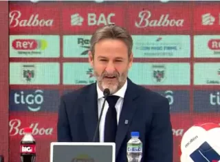 Desde las escalinatas del Canal de Panamá, el técnico Thomas Christiansen reveló los 26 nombres.