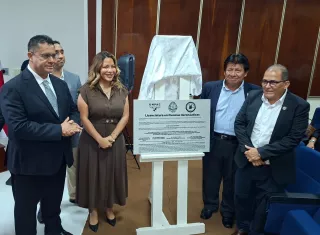 La Licenciatura en Ciencias Aeronáuticas surge ante la necesidad de ampliar la oferta universitaria para pilotos panameños y fortalecer sus competencias profesionales mediante una preparación académica de alto nivel.