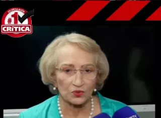 “Me siento contenta porque el Consejo General Universitario me ha solicitado, en su mayoría, que no renuncie a la universidad”, dijo la rectora Etelvina de Bonagas. 
