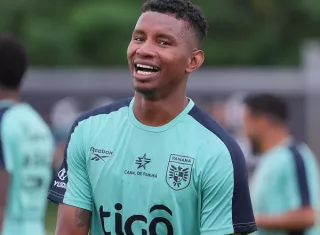 Fidel Escobar, central de la Selección de Panamá. Foto: FPF