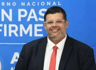 Omar Torres es el nuevo viceministro de Comercio e Industrias. Tendrá un salario de $3,000 mas gastos de representación por igual monto. 