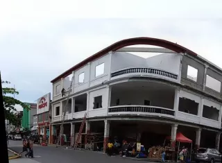 El hecho ocurrió en el caserón “Donadio”, ubicado entre la calle 11, la avenida Central y la avenida Justo Arosemena.  /  Foto: Diómedes Sánchez