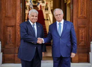 El presidente José Raúl Mulino y su homólogo de la República Helénica, Konstantínos Tasoúlas sostuvieron una reunión hoy.