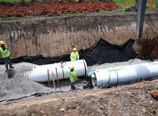 Las autoridades verificaron los avances de los Grupos de Obras 1 y 2 del proyecto, que registran avances físicos de 53% y 38%, respectivamente. Foto: Cortesía