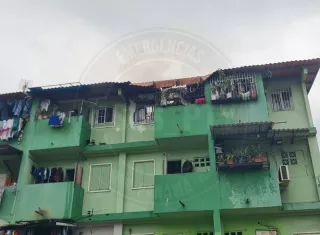 El suceso dejó una persona afectada por la inhalación de humo.  /  Foto: @SOS_PTY