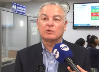 El contralor Anel "Bolo" Flores recorrió las instalaciones de la JJ Vallarino.