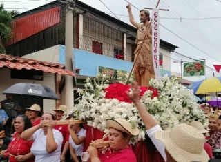 La recta final de las festividades será el día 23 de junio, cuando se celebrará la tradicional tuna de caballitos de palo, seguida por el último día de novena, la solemne procesión de San Juan Bautista