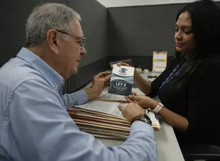 Para sustentar la reclamación, se aconseja conservar documentos como facturas, recibos, fotografías u otras evidencias que permitan comprobar el incumplimiento.