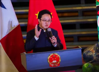 Durante la inauguración, el encargado de Negocios a.i. de la Embajada de China en Panamá, Huang Zhiwei, destacó los vínculos históricos, culturales y económicos entre ambas naciones.