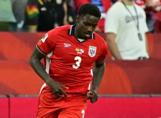 José Córdoba, defensor de Panamá. Foto: EFE