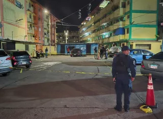 Las autoridades iniciaron la investigación por este hecho violento que dejó a estas tres personas heridas.  / Foto: Diómedes Sánchez