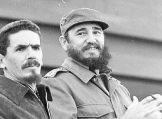 Las autoridades cubanas destacan la trayectoria de Ramiro Valdés como miembro de la expedición del yate Granma, su participación en el asalto al cuartel Moncada el 26 de julio de 1953 junto a un grupo de jóvenes liderados por Fidel Castro. Foto. EFE 