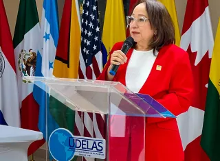 La rectora de la Universidad Especializada de las Américas (UDELAS), Nicolasa Terreros, destacó entre los principales logros mencionó la creación del Centro de Orientación y Atención Socioeducativa a los Estudiantes (COAES), la aprobación de cuatro centros de simulación especializados y la capacitación de 1,123 docentes en entornos virtuales de aprendizaje.