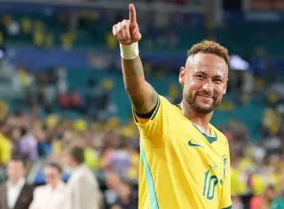 Neymar Jr. al final del partido entre Brasil y Escocia. Foto: EFE