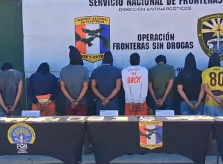 Dieciséis personas fueron aprehendidas por su presunta vender  drogas.  /  Foto: PGN