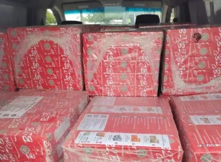 Los bultos de papel fueron trasladados a las instalaciones de la Dirección de Prevención y Fiscalización Aduanera. Foto. Cortesía