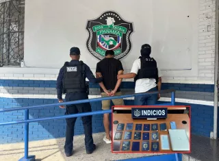 Tras la aprehensión, el sospechoso fue puesto a órdenes de la Fiscalía contra el Patrimonio Económico.  / Fotos: PN