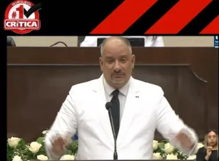 El diputado Jorge Herrera se despide del cargo de presidente de la Asamblea Nacional. 