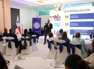 Entre las prioridades para el próximo período fiscal, el alcalde anunció el inicio de la construcción del Estadio JV Arco Iris. Foto. Diómedes Sánchez