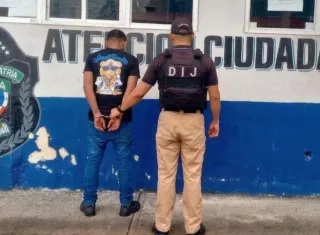 Este ciudadano figuraba en la lista de los más buscados hasta que fue aprehendido por la Policía Nacional y puesto a órdenes del Ministerio Público.