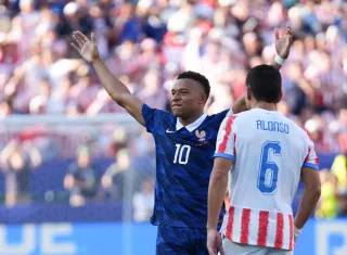 Kylian Mbappé destaca la garra de Francia tras eliminar a Paraguay. /Foto: EFE