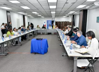 Aduanas y sector privado afinan detalles para nueva Declaración de Reexportación.