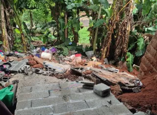 Este incidente se reportó en medio de un sistema de mal clima que afecta a varias zonas de la provincia atlántica. Foto. Cortesía