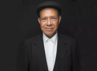 El obispo emérito Mata fue detenido por policías el pasado lunes en represalia por una misa celebrada el 25 de junio en la iglesia Cruz del Calvario, en la ciudad nicaragüense de Estelí (norte), en la que pidió a los fieles rezar por la Iglesia católica perseguida. Foto. EFE