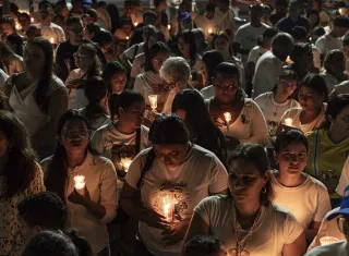 Los recientes sismos afectaron a Caracas y a otros seis estados del norte del país, de los cuales el más afectado ha sido La Guaira, una zona costera que ya vivió una tragedia por un deslave en 1999 que dejó miles de muertos. Foto. EFE