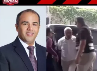 Noriel Araúz no cubrió su rostro al salir del auto en el que lo transportaron al SPA. 