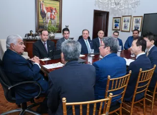 Mulino planteó el interés de Panamá en fortalecer la cooperación técnica con las grandes navieras japonesas y la Universidad Marítima Internacional de Panamá (UMIP). 