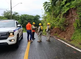 Ante cualquier incidente, la población puede llamar al 911, al 520-4426 o escribir al 6998-4809.