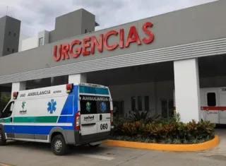 La persona fue identificada como Alberto Brown, quien recibió un disparo en la espalda y otro en el abdomen.