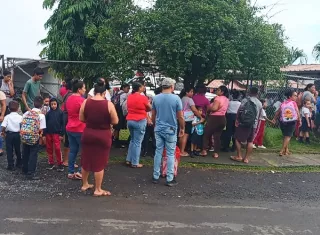 La comunidad educativa espera que el proceso avance con transparencia, al considerar que los recursos pertenecen a los estudiantes y son fundamentales para mejorar las condiciones del centro educativo. Foto. Melquíades Vásquez