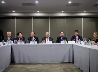 Mulino invita a gigantes empresariales de México a instalarse en Panamá 