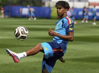 El delantero Lamine Yamal, durante un entrenamiento de la selección nacional de España este viernes, en New Jersey (EEUU). Foto: EFE/Ángel Martínez/RFEF