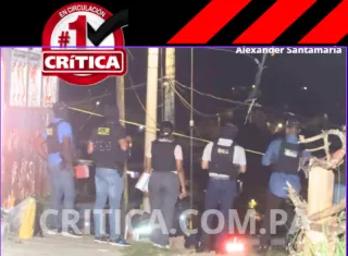 El hombre no portada documentos de identificación personal. Solo un celular fue encontrado en el área.