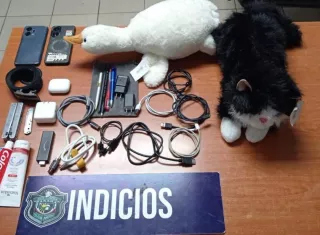 El sospechoso fue capturado tras un operativo policial relacionado con el asalto ocurrido en un local comercial del sector de El Pantanal.