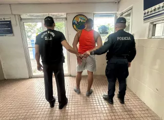 El presunto estafador, quien se desempeñaba como mecánico, utilizaba como modalidad la compra y venta de vehículos que no le pertenecían