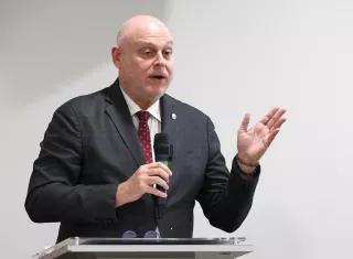 El vicecanciller Carlos Guevara Mann informó que las negociaciones han dado resultados importantes y expresó su confianza en que el convenio será renovado. 