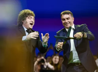 "Hoy el socialismo está siendo erradicado en Argentina, Colombia, Chile, Ecuador y esperamos que en octubre sea en Brasil", manifestó el mandatario argentino. Foto. EFE