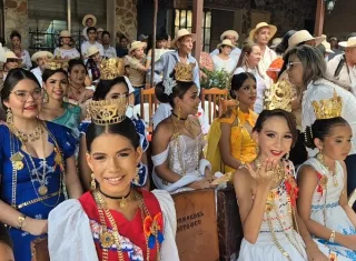 El Festival Nacional del Manito se distingue por la riqueza de sus expresiones culturales, reflejadas en el vistoso vestuario típico, la música, las danzas, las representaciones costumbristas, la gastronomía y las artesanías que identifican al distrito de Ocú. Foto. Thays Domínguez