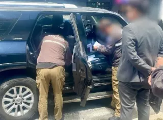 La investigación se abrió a partir del testimonio anticipado de Michael Ismael H., sentenciado en el caso Plaga, una de las tramas de corrupción que revelaron la infiltración del crimen organizado en el aparato judicial. @FiscaliaEcuador