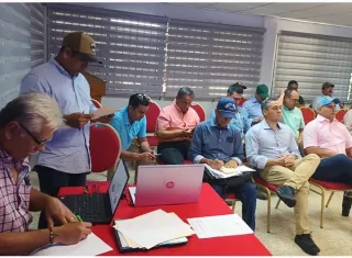 Durante la jornada también se abordaron aspectos relacionados con las importaciones del grano, el comportamiento de las siembras, las proyecciones de cosecha y las estrategias para mantener un abastecimiento estable del producto en el mercado panameño. Foto. Melquíades Vásquez