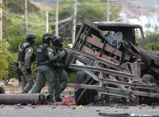 La zona donde se produjo el atentado está cerca del mercado público Cenabastos, punto al que llegan de madrugada camiones cargados con productos del campo, y por esa razón el vehículo que transportaba los explosivos no llamó la atención de las autoridades. Foto. EFE