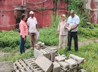 El director regional detalló que en las próximas horas el MINSA podría estar confirmando una tercera muerte por dengue: una adulta mayor residente en la comunidad de Nuevo Colón, en el corregimiento de Sabanitas. Foto. Cortesía