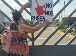 Tras la protesta, representantes de Naturgy se comprometieron a elaborar un plan de acción para mejorar el servicio en la zona a corto y mediano plazo. Foto. Eric Montenegro